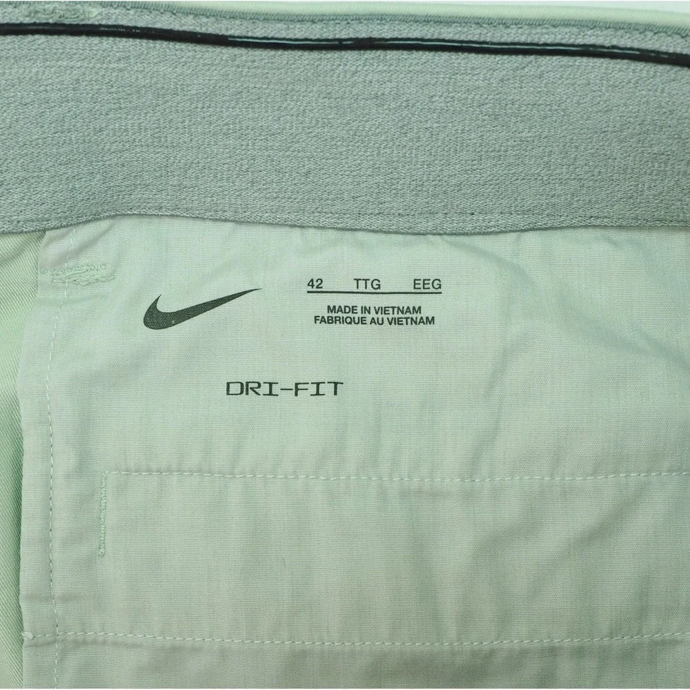 Nike Golf Dri-Fit UV Chino Shorts Mens 42 Light Green Performance Cotton Blend